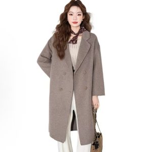 Classic, versatile women's double-breasted wool coat featuring a lapel collar, a relaxed silhouette, and a stylish, warm, mid-length design—perfect for autumn and winter.